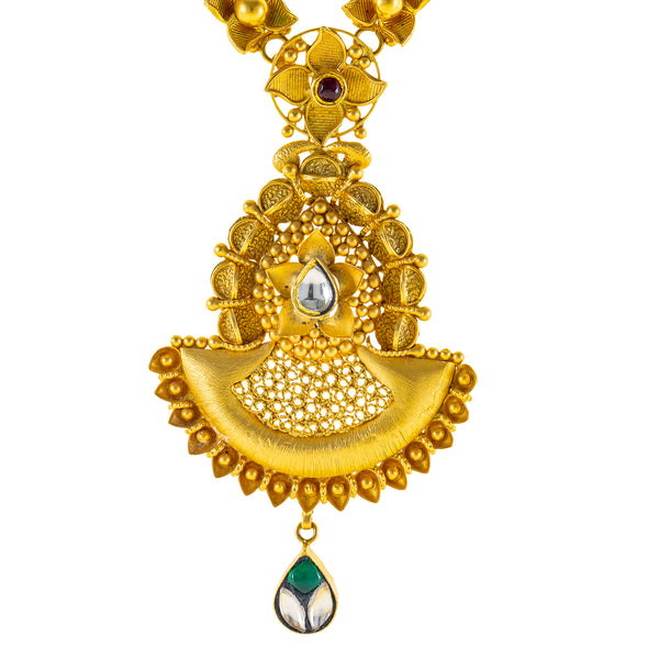 22K Yellow Gold Necklace Set w/ Kundan & Emerald (68.8 gm) | 



Virani Jewelers presents a gorgeous 22k yellow gold necklace and earring that embodies the gr...