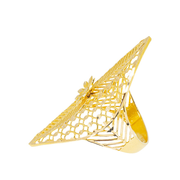 22K Yellow Gold & White Gold Ring (3.9gm) | 



This stunning 22k multi-tone gold ring from Virani Jewelers combines yellow and white gold in...