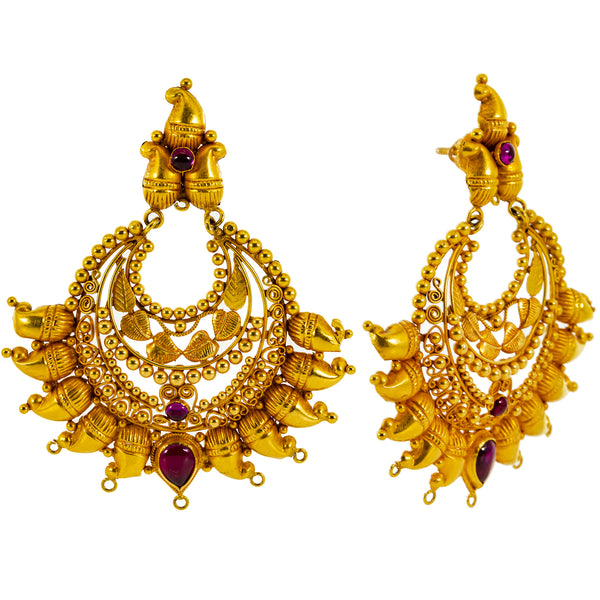 22K Yellow Gold & Ruby Necklace & Chandbali Earrings Set (97.3 grams) | 



Discover the essence of luxury with this 22k yellow gold and ruby necklace and Chandbali earr...