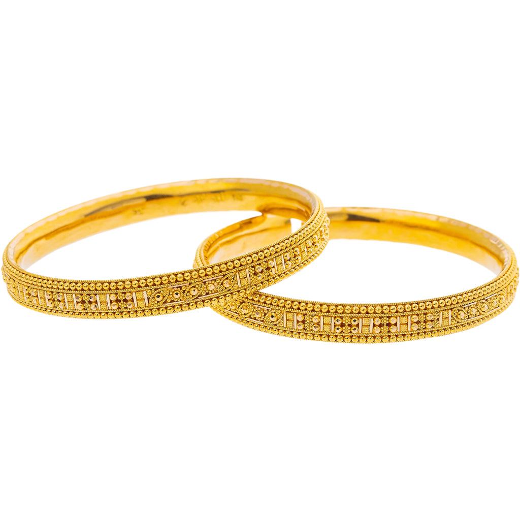 22K Yellow Gold Bangle Set of 2 (39.5gm) | 



Step into elegance with this dazzling 22k gold bangle set by Virani, designed to elevate any ...