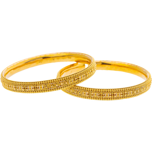 22K Yellow Gold Bangle Set of 2 (39.5gm) | 



Step into elegance with this dazzling 22k gold bangle set by Virani, designed to elevate any ...