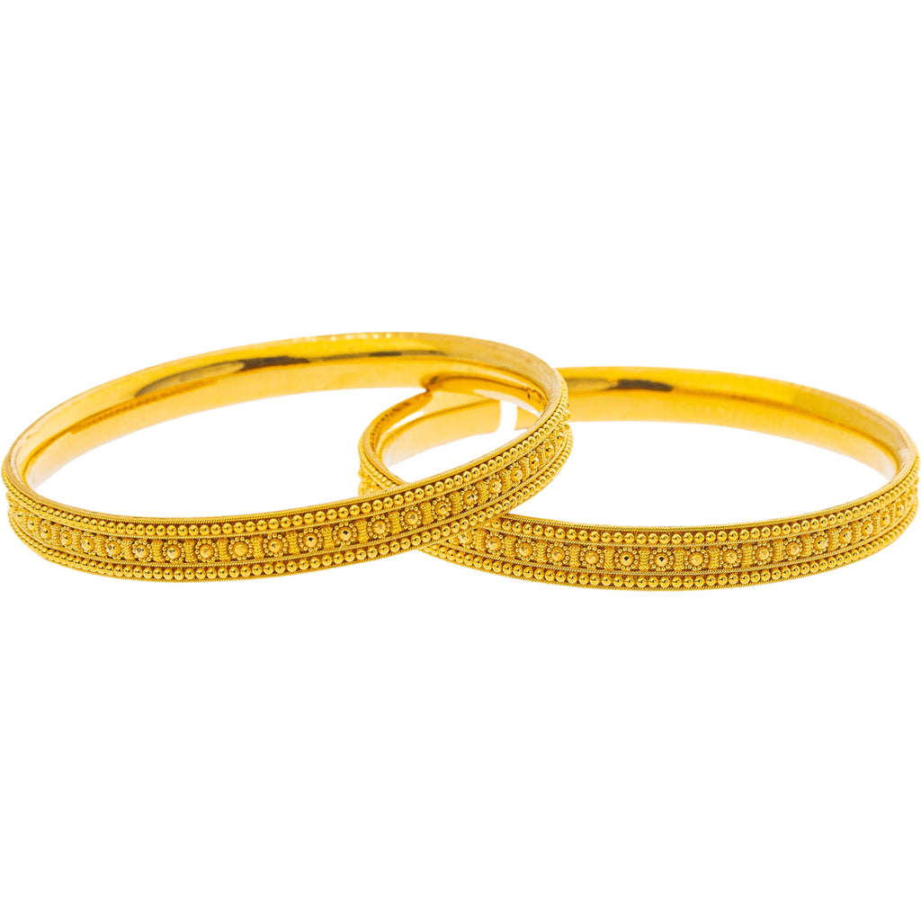 22K Yellow Gold Bangle Set of 2 (43.2gm) | 



Celebrate culture with this elegant 22k gold bangle set by Virani, a must-have for lovers of ...