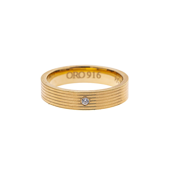 22K Yellow Gold & CZ Ring (5.4gm) | 



Radiate luxury with this 22k gold ring, featuring a simple design and elegant cubic zirconia,...