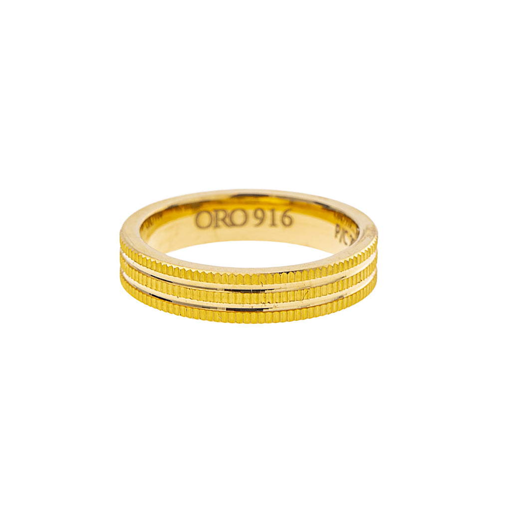 22K Yellow Gold Ring (5.9gm) | 



Indulge in luxury with this elegant 22k yellow gold ring, adorned elegantly engraved details,...