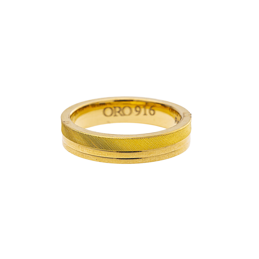 22K Yellow Gold Ring (5.6gm) | 



Elevate your look with this sophisticated 22k yellow gold ring, featuring classic details, cr...