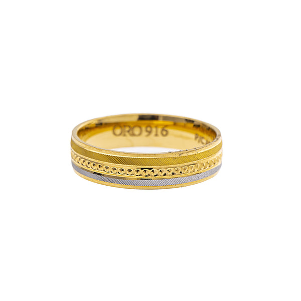 22K Yellow Gold Ring (5.3gm) | 



This stunning 22k yellow gold ring reflects the unmatched elegance of fine gold jewelry, perf...