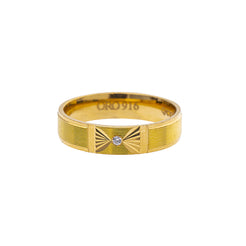 22K Yellow Gold & Cubic Zirconia Ring (6.7gm)