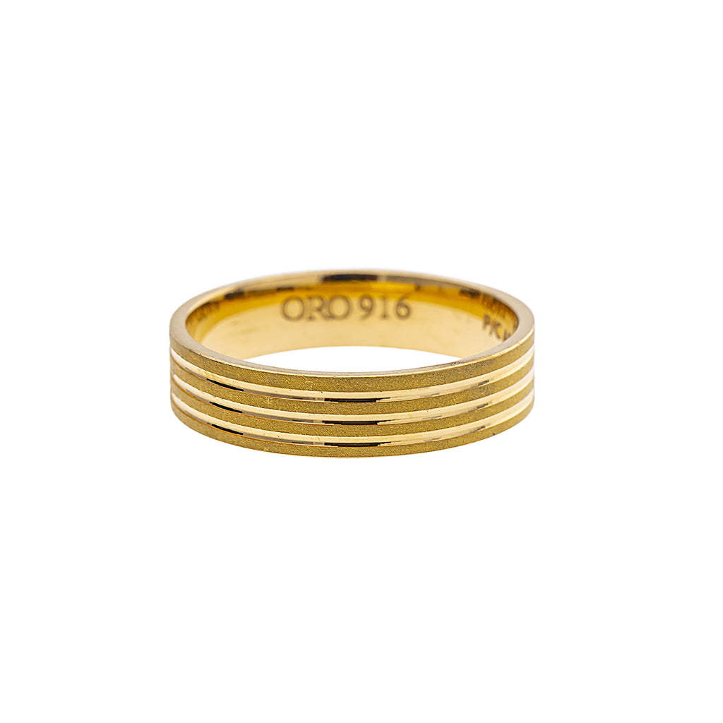 22K Yellow Gold Ring (6gm) | 



Step into sophistication with this radiant 22k yellow gold ring by Virani Jewelers, a masterp...