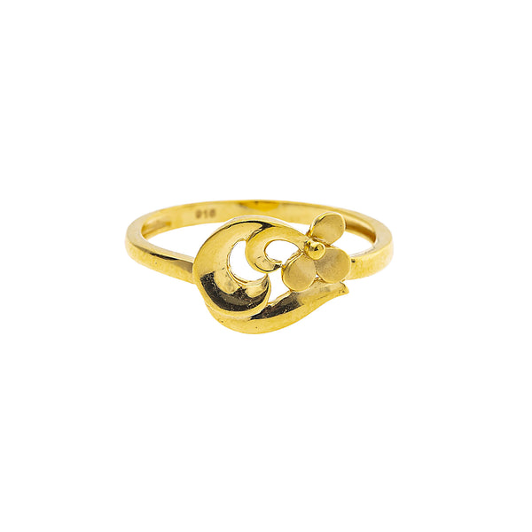 22K Yellow Gold Cocktail Ring (1.3gm) | 



Experience the allure of a 22k gold ring by Virani Jewelers, a perfect fusion of classic Indi...