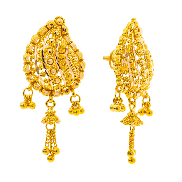 22K Yellow Gold Drop/Dangle Earrings (8gm) | 



Virani Jewelers' 22k gold drop earrings showcase exquisite Indian gold detailing, perfect for...