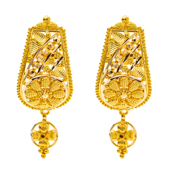 22K Yellow Gold Drop/Dangle Earrings (6.1gm) | 



Virani Jewelers’ 22k yellow gold earrings offer a luxurious fusion of Indian gold traditions ...