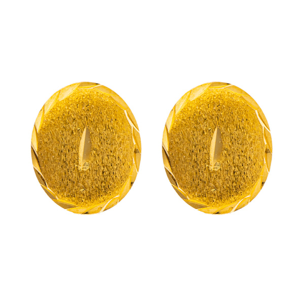 22K Yellow Gold Stud Earrings (2.7gm) | 



These 22k yellow gold stud earrings by Virani Jewelers offer a sophisticated take on classic ...