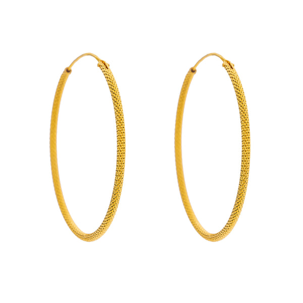 22K Yellow Gold Hoop Earrings (1.9gm) | 



Make an impression with 22k gold hoop earrings, blending traditional Indian gold aesthetics w...