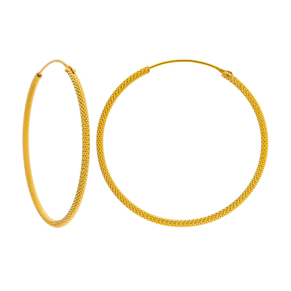 22K Yellow Gold Hoop Earrings (1.9gm) | 



Make an impression with 22k gold hoop earrings, blending traditional Indian gold aesthetics w...