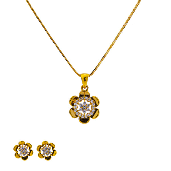 22K Yellow Gold 17 inch Pendant Necklace Set w/ CZ (7.3gm) | Celebrate the unique artistry of fine gold jewelry with this 22k yellow gold pendant necklace and...