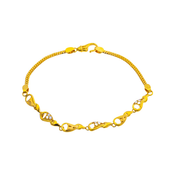 22K Yellow Gold & CZ 7 inch Link Bracelet (6gm) | 



Make a bold statement of elegance with this 22k yellow gold and cubic zirconia bracelet by Vi...