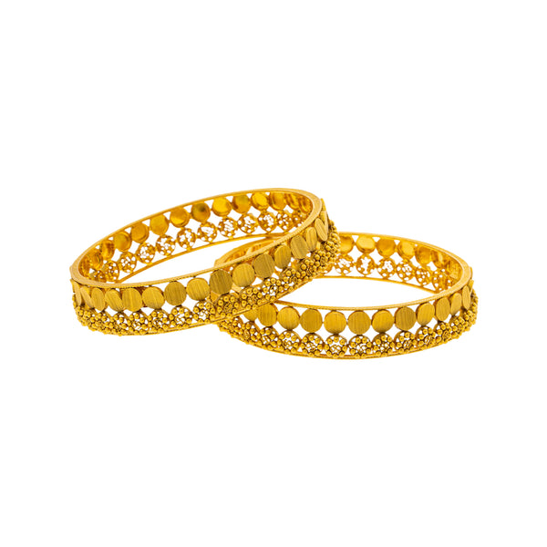 22K Yellow Gold Bangle Set of 2 in Size 2.6 (44.6) | 



This lovely set of two 22k gold bangles by Virani Jewelers unites a stunning display of India...