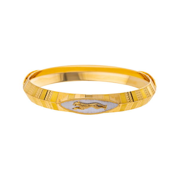 22K Yellow & White Gold Kada Bangle in Size 2.11 (38.4gm) | 



Embrace the timeless style of this 22k yellow gold Kada bangle by Virani, crafted for men see...