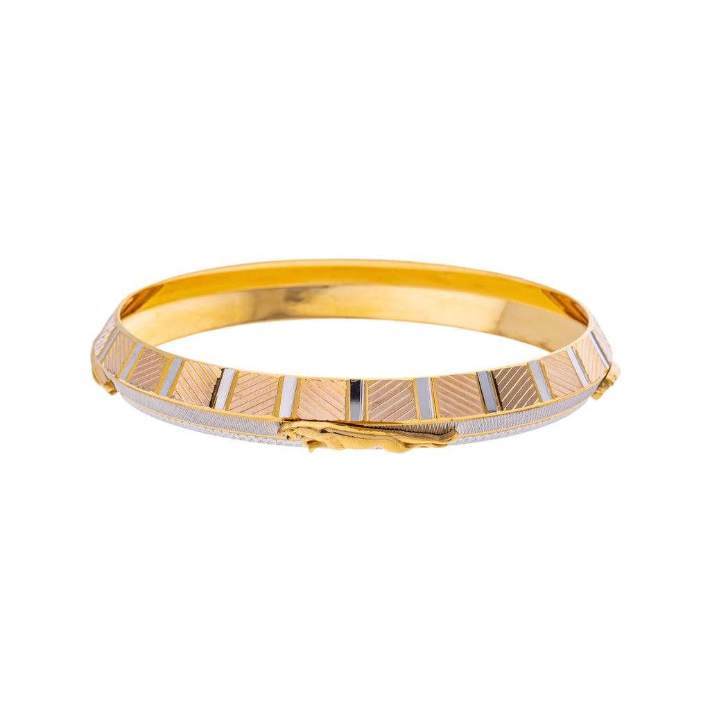 22K Yellow & White Gold Kada Bangle in Size 2.8 (36.3gm) | 



This elegant 22k yellow and white gold Kada bangle by Virani Jewelers combines bold craftsman...