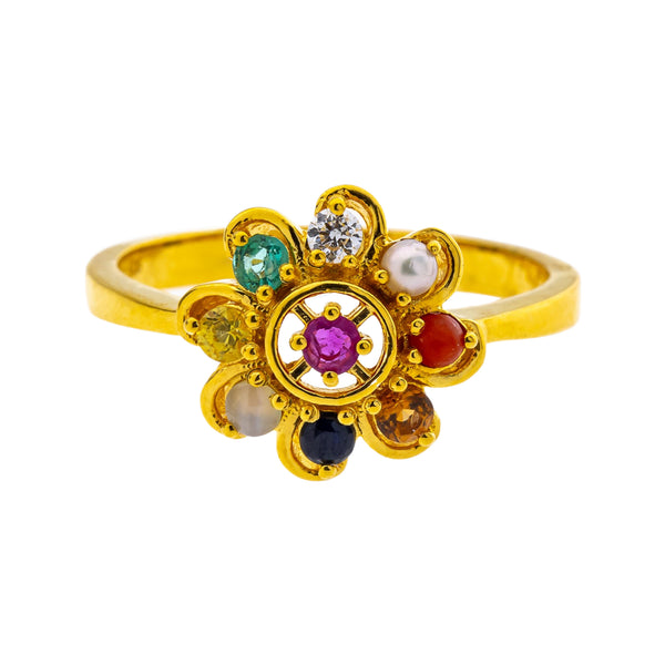 18K Yellow Gold & 0.04 Carat Diamond Ring in Size 7 (4.02gm) | Shine bright with this exquisite 18k yellow gold and diamond ring from Virani Jewelers—fine gold ...