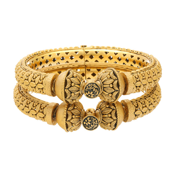 22K Yellow Gold Antique Bangle Set of 2 (59.9gm) | 



The traditional artistry of 22k gold jewelry comes to life in this exquisite set of antique g...