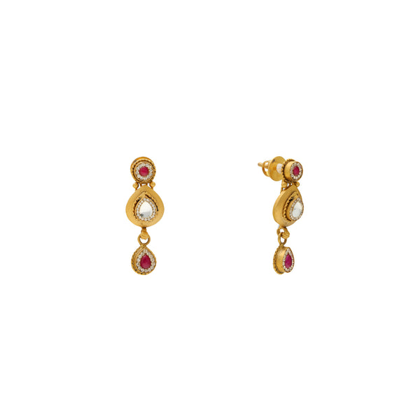 22K Yellow Gold Antique Necklace Set w/ Ruby & CZ (38.4gm) | 



Crafted in vibrant 22k yellow gold, this beautiful bejeweled necklace and earring set by Vira...