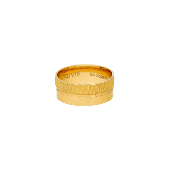 22K Yellow Gold Ring (7.4 grams) | 



This exquisite 22k yellow gold ring for men by Virani Jewelers is a testament to timeless sty...